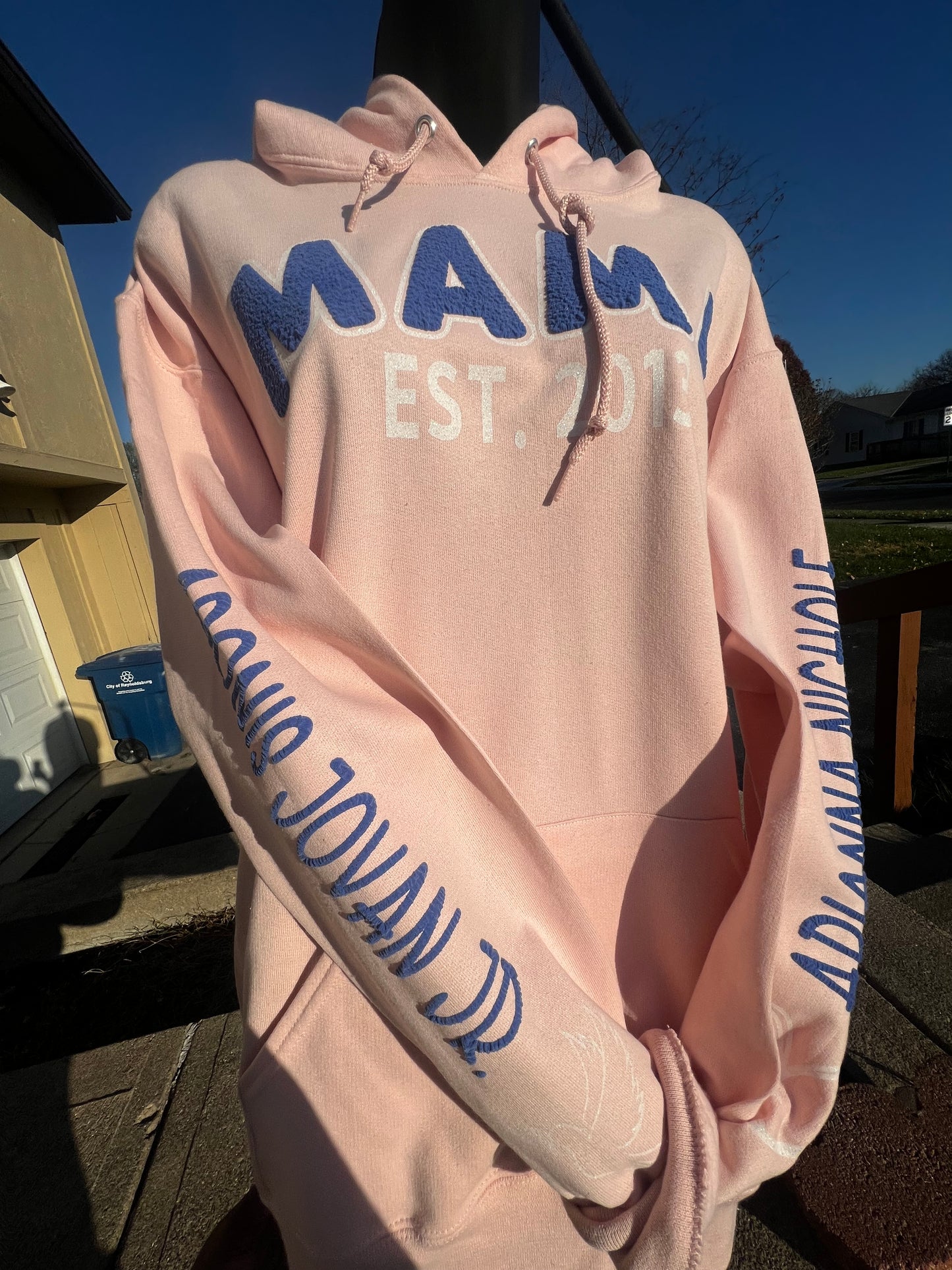 MAMA Sweatshirt